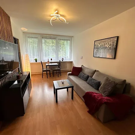 Cozy Near Centre Apartament Praga