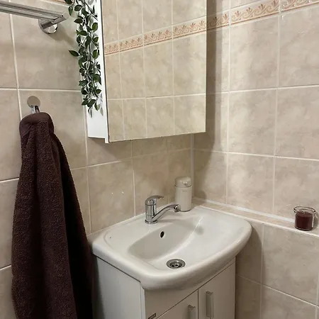 Cozy Near Centre Apartament