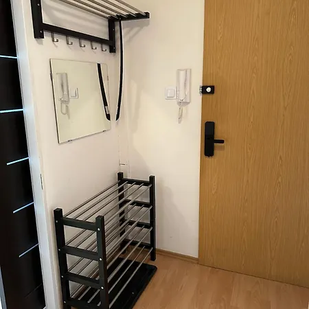 Cozy Near Centre Apartament Praga
