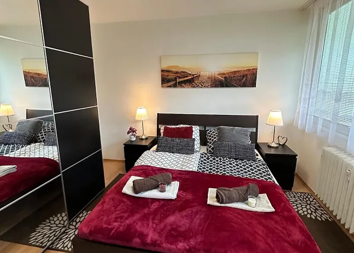 Cozy Near Centre דירה *